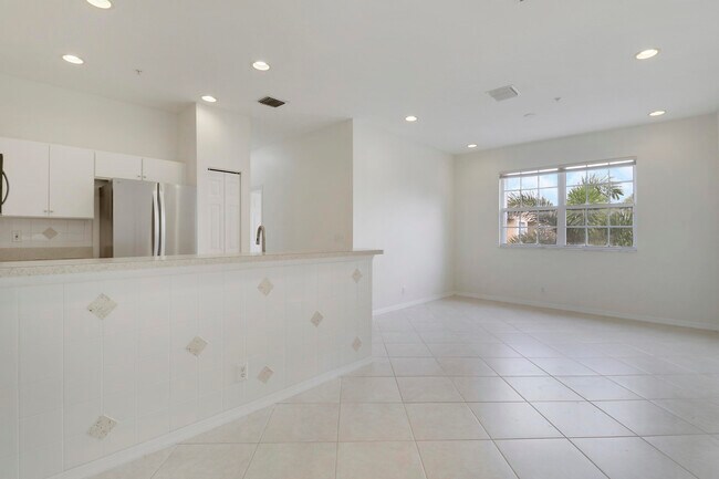 Building Photo - 110 Lighthouse Cir