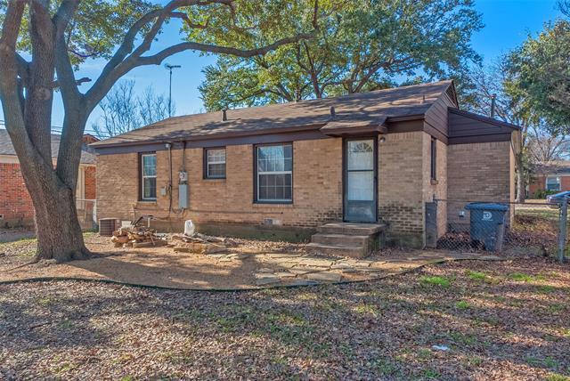 Building Photo - 10426 Fern Dr