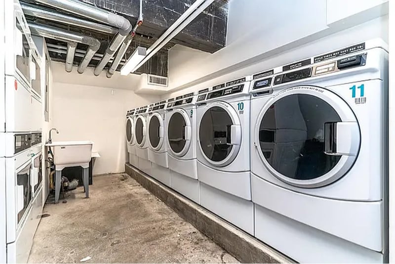 Building Photo - 594 Bushwick Ave