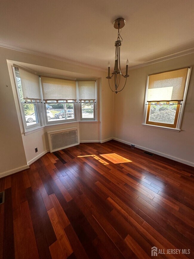 Building Photo - 277 Dukes Rd