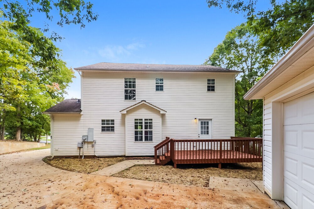 Building Photo - 1310 Candlewood Dr