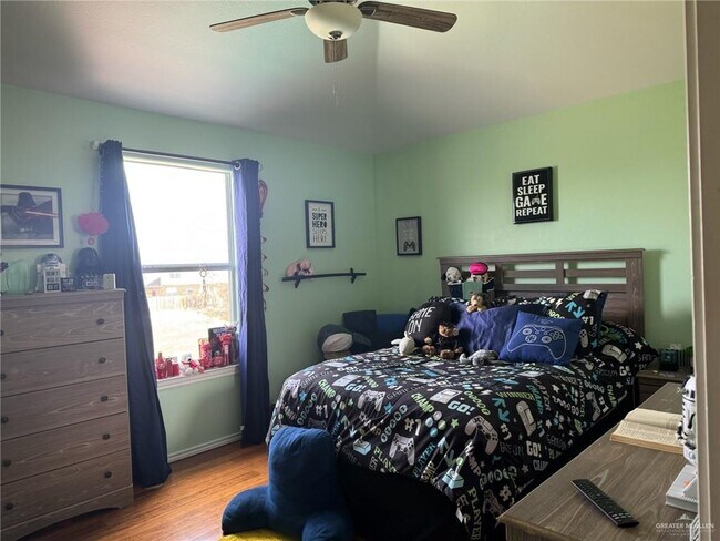 Building Photo - 40 San Angelo St