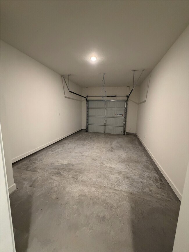 Building Photo - 10661 Berry Br Ln