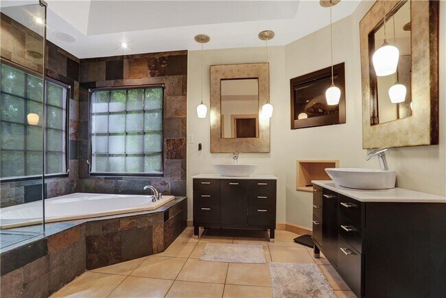 Building Photo - 745 Winterwind Way