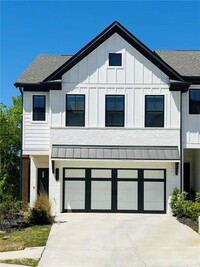Building Photo - 4505 Cypress Pk Dr