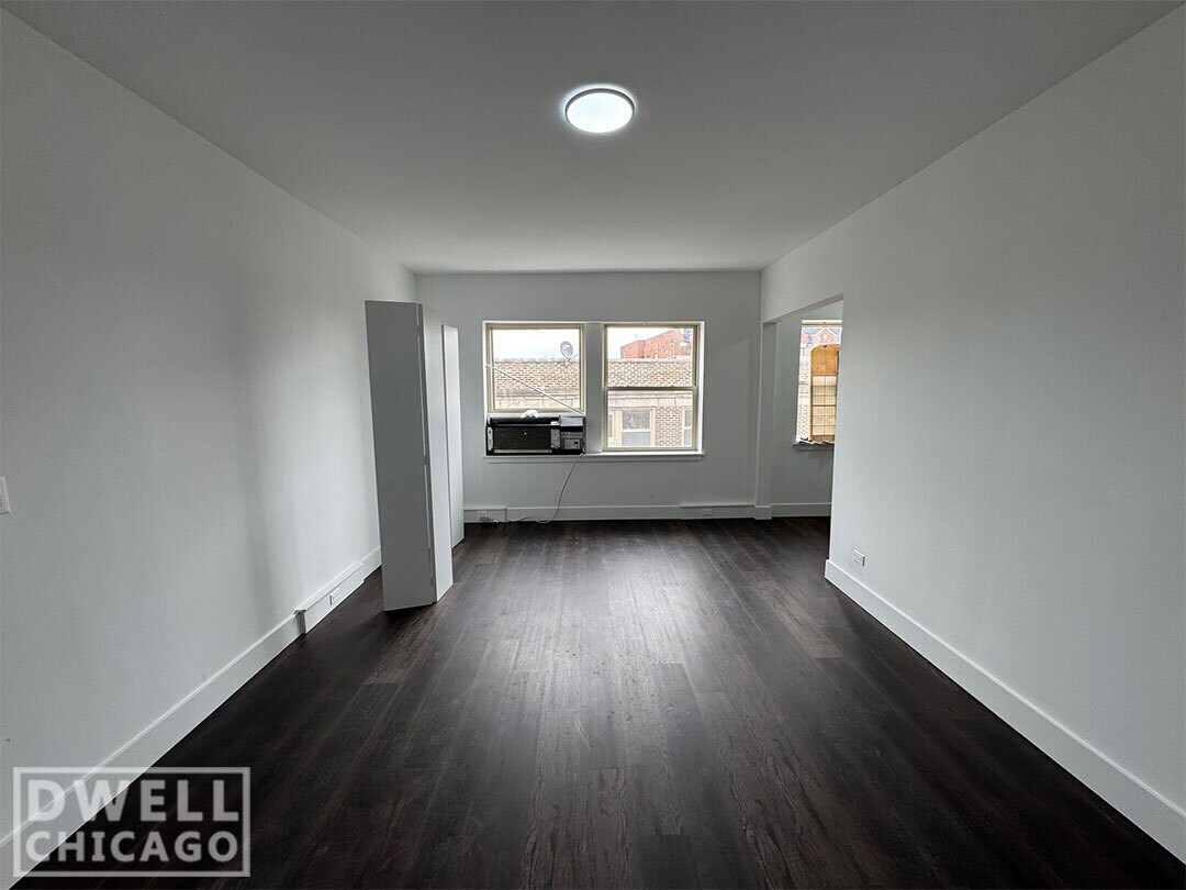 Building Photo - 1555 W Hollywood Ave