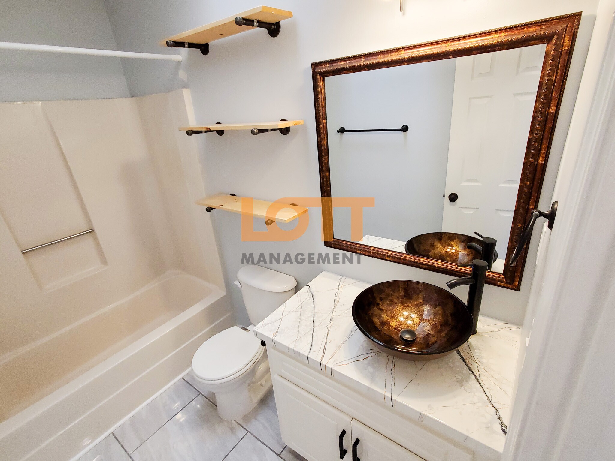 Building Photo - 32 Huntsfield Dr