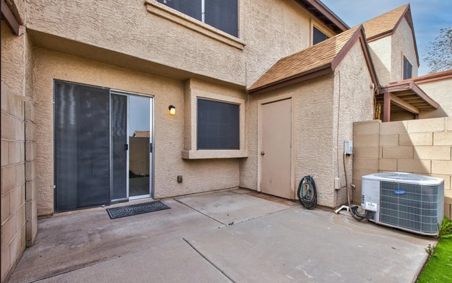 Building Photo - 7977 W Wacker Rd