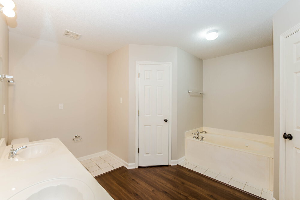 Building Photo - 2717 Baird Dr