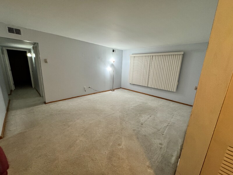 Building Photo - 6139 Knoll Wood Rd