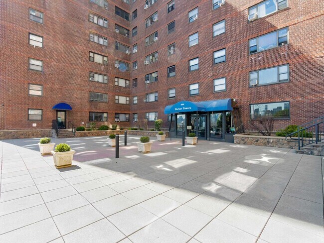 Building Photo - 6515 JFK Blvd E