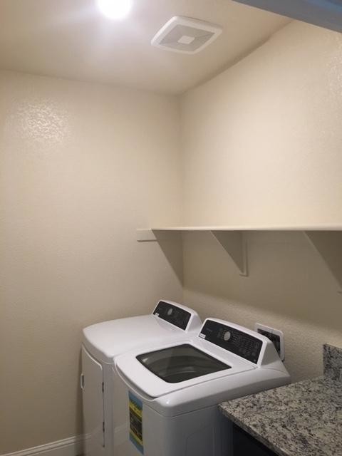 Building Photo - 3747 Bonifacio Way