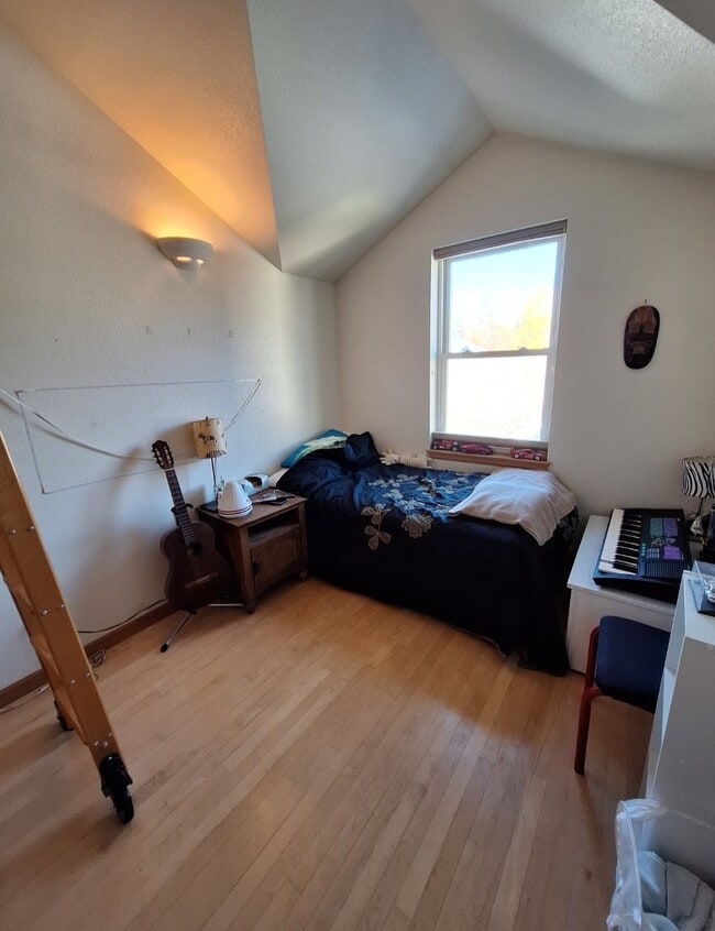 Building Photo - 1363 Lindenwood Grove