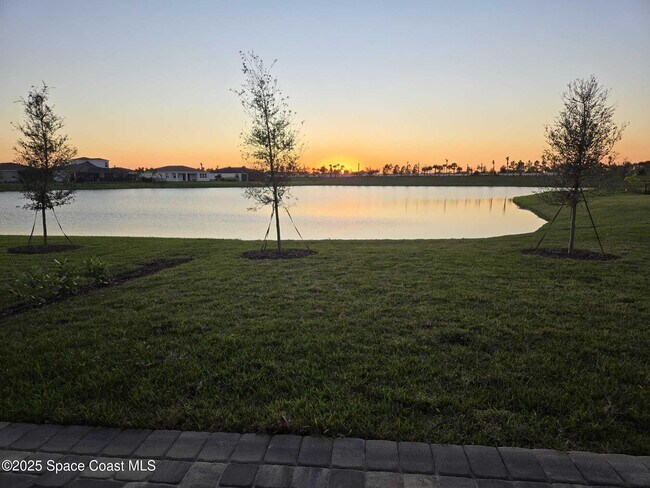 Building Photo - 3055 Dampier Dr