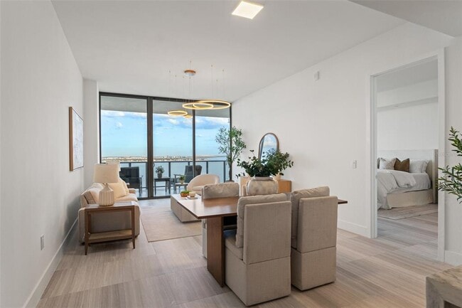 Building Photo - 3015 S Ysabella Ave