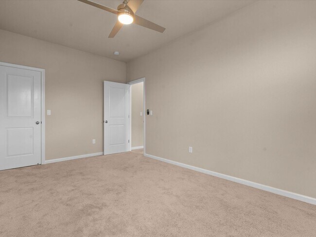 Building Photo - 760 Sarcinella Ct