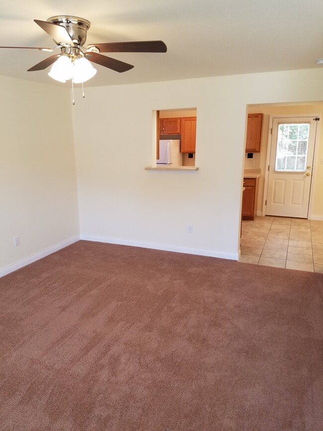 Building Photo - 3510 James Dale Rd