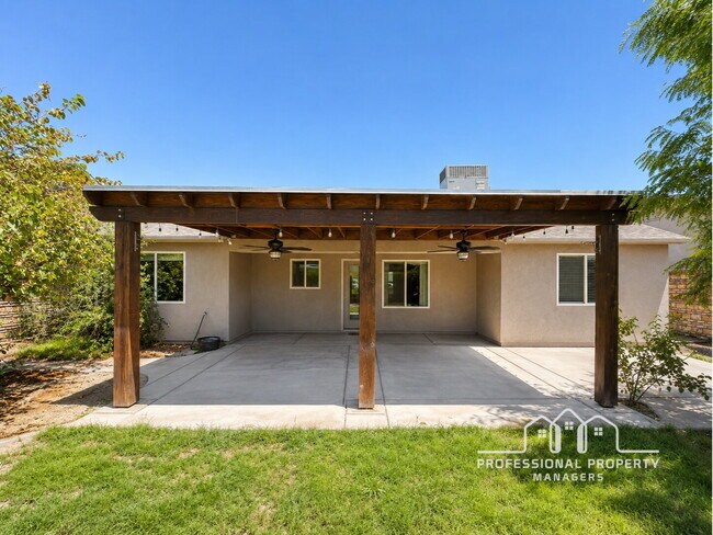 Building Photo - “Spacious 4-Bedroom, 2-Bathroom Home in Villa Chaparral”