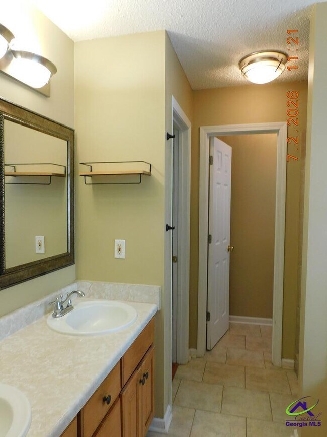 Building Photo - 203 Margeson Dr