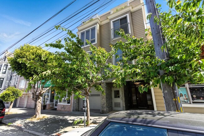 Building Photo - 2443 Clement St