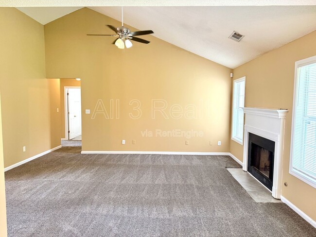 Building Photo - 545 Plantation Cove
