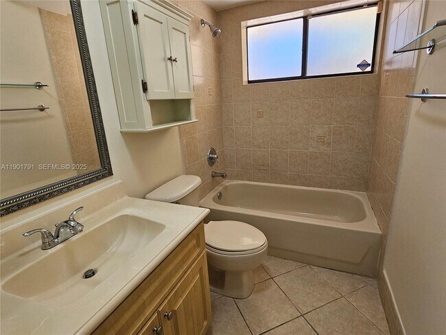 Building Photo - 8415 SW 107th Ave