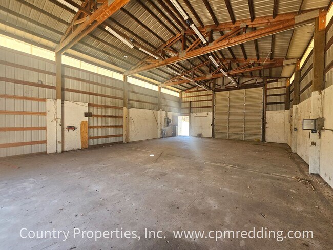 Building Photo - Remodeled Spacious House with Shop on 5 Ac...