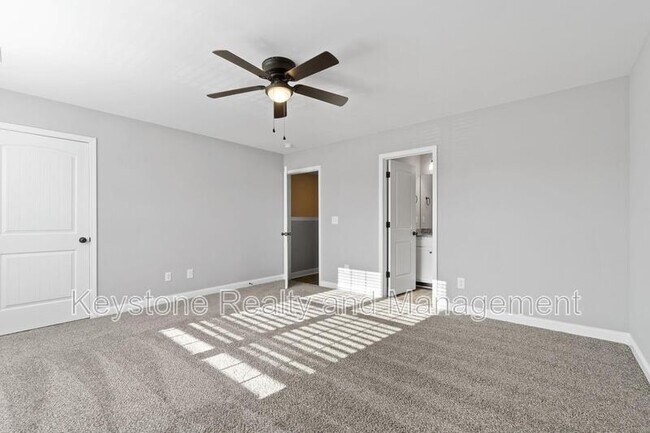 Building Photo - 580 Heritage Pointe Dr
