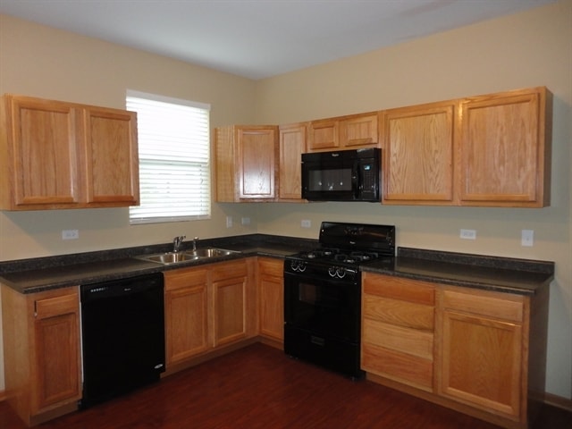 Building Photo - 1503 Bridgehampton Dr