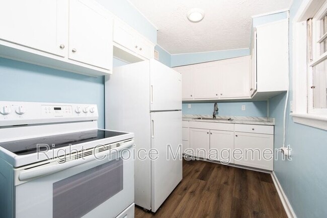 Building Photo - 5847 Forrest Rd