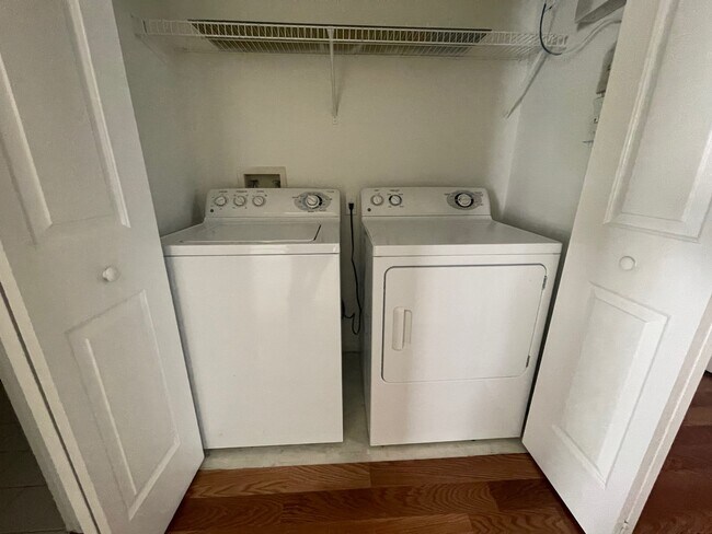 Building Photo - 601 Campus St