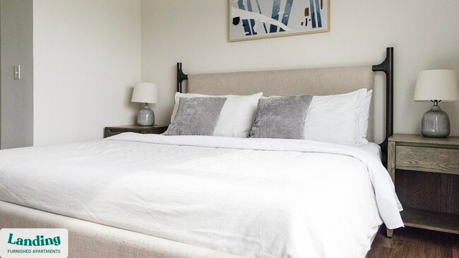 Building Photo - 9906 Runway Dr