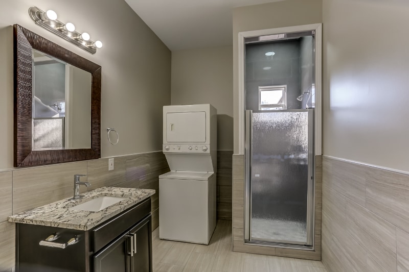 Building Photo - 1926 Southern Ave