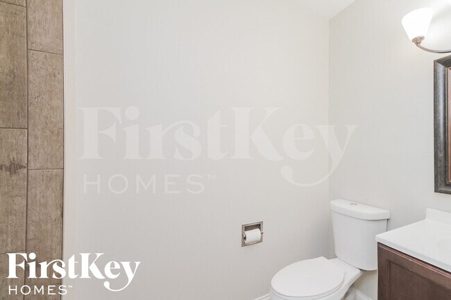 Building Photo - 1332 Jamie Ln