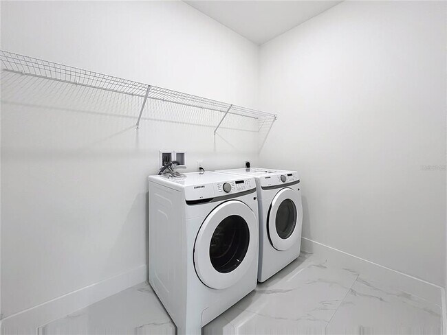 Building Photo - 780 Kangaroo Ct