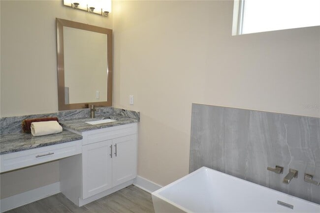 Building Photo - 5146 Tangelo Dr