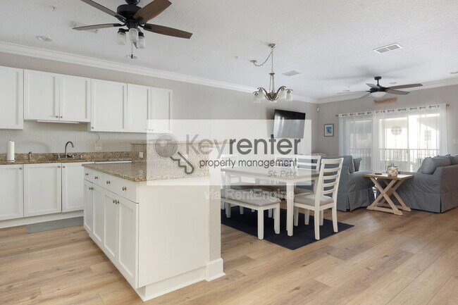 Building Photo - 130 164th Ave