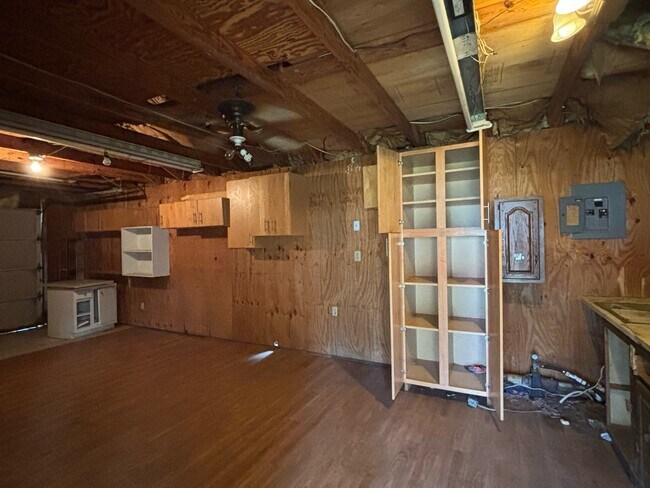 Building Photo - 5913 McDonald Rd