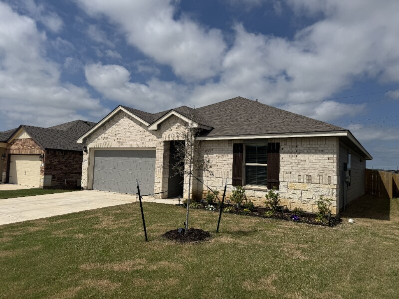 Building Photo - 402 Stone Vly Rd