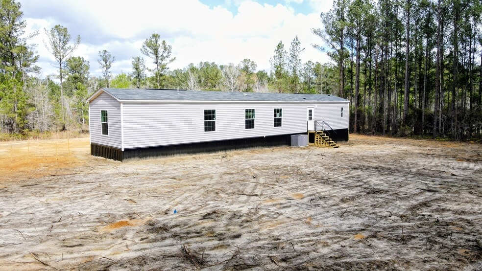 Building Photo - 400 Southside Dr