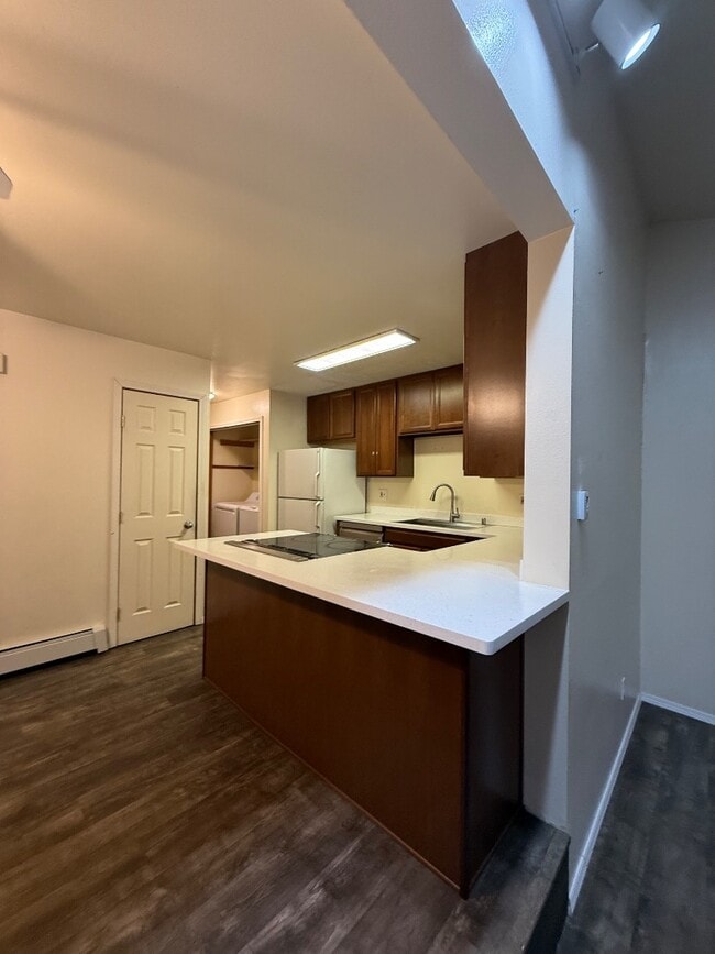 Building Photo - 9260 Roy St