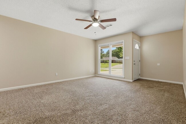 Building Photo - North Phenix City Duplex