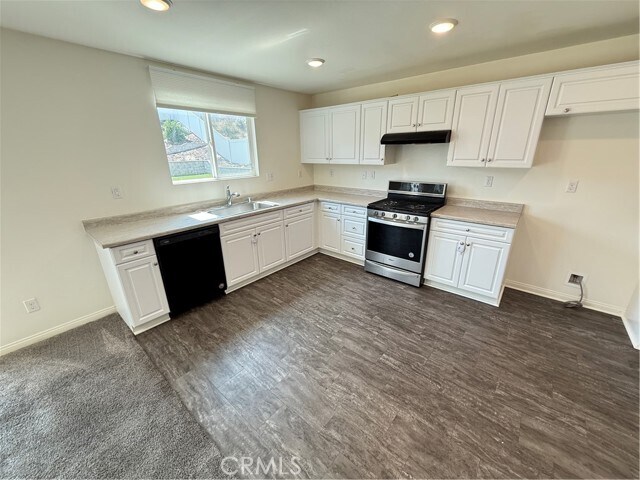 Building Photo - 672 Suukat Ct
