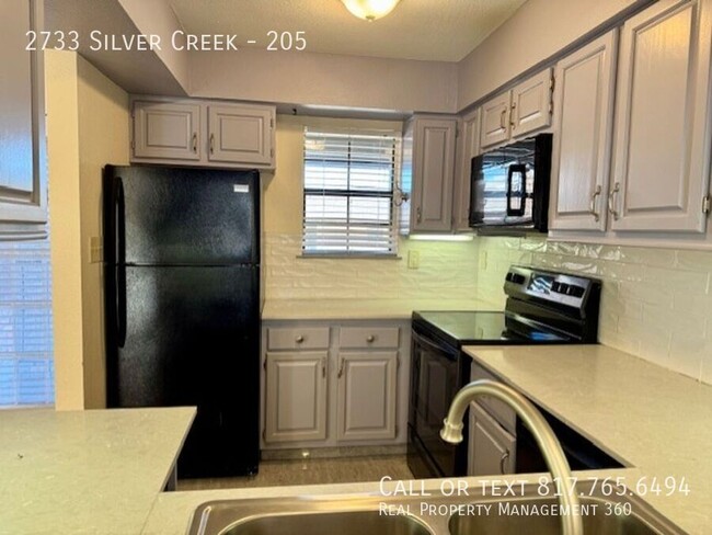 Building Photo - Great North Arlington condo available for ...