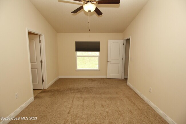 Building Photo - 1034 Breakaway Trail