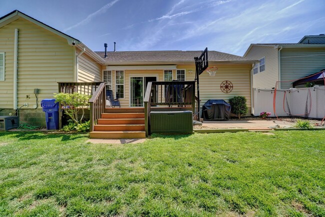 Building Photo - 3040 Kempton Park Rd