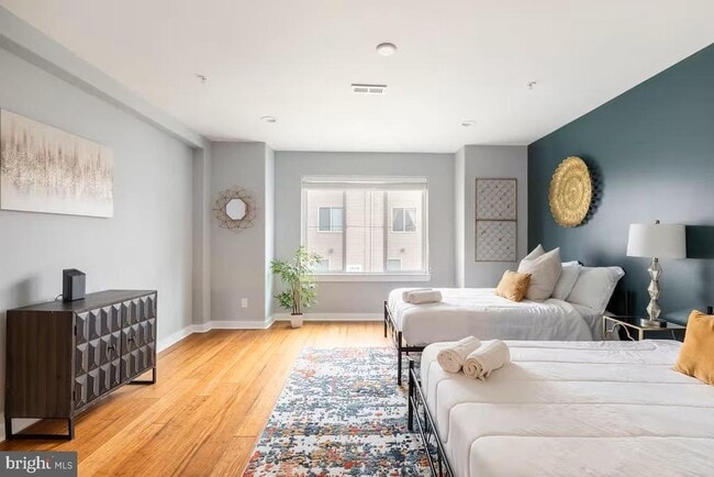 Building Photo - 2532 Annin St