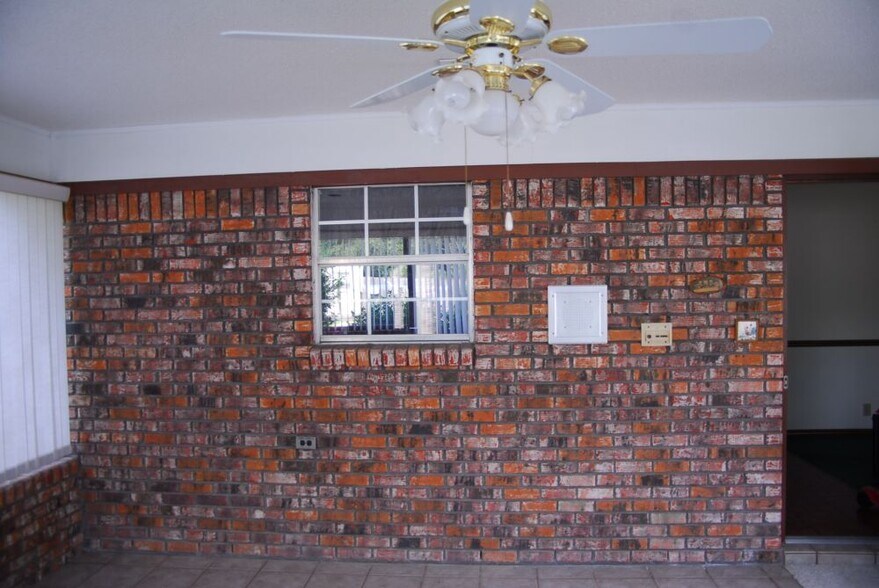 Building Photo - 117 Reservation Dr