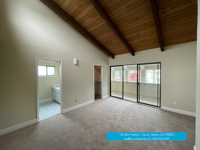 master bed - 125 Bar Harbor Ct