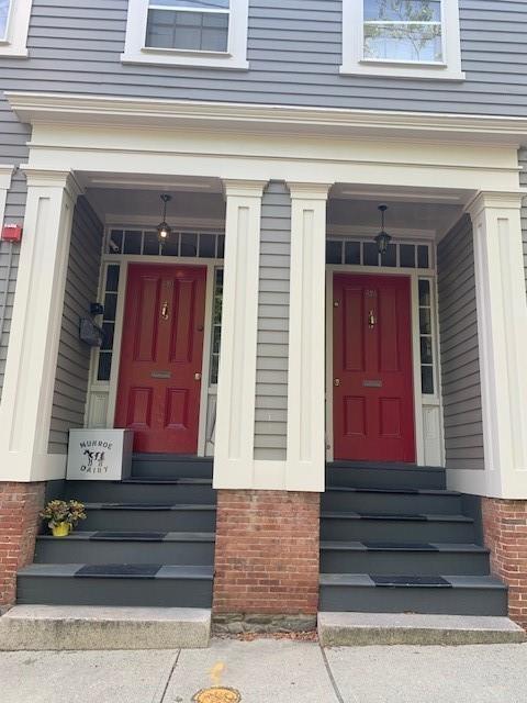 Building Photo - 424-424 Benefit St